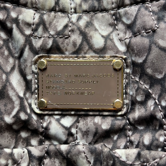 Marc Jacobs Weekender Bag/Baby Bag - Picture 2 of 16